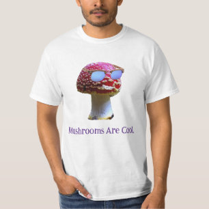 Los champiñones son camisetas de los hombres de Gu