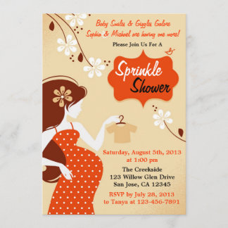 Los colores del otoño asperjan la invitación de la