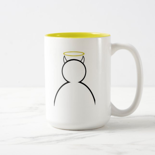 Los cuernos guardan mi halo encima de la taza (Derecha)