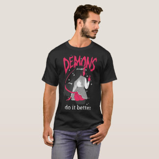 los demonios mejora la camiseta oscura
