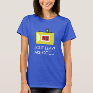 Los escapes ligeros son camiseta fresca de la