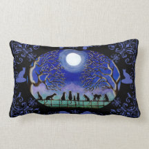 Los gatos negros se dirigen la almohada de la