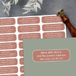 Los huéspedes bodas sencillos dirigen las etiqueta<br><div class="desc">Estas etiquetas de fácil personalizar para los huéspedes bodas son perfectas para su moderna papelería minimalista. Estos pegatinas se pueden usar para notas de agradecimiento, guardar las fechas, invitaciones y más. En cada una de las 27 etiquetas se puede imprimir un nombre de invitado y una dirección diferentes sobre un...</div>