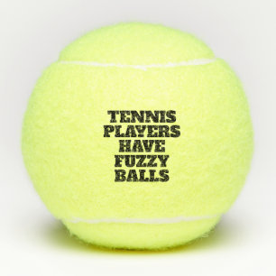 Los jugadores de tenis tienen bolas borrosas