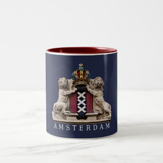 Los leones de Amsterdam guardan la taza del 2-Tono