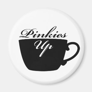 Los meñiques suben el imán de la taza de té