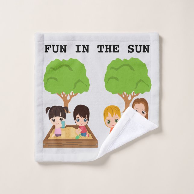 LOS NIÑOS DE PARTE DE JUEGO DESPERDICIAN ROPA (Toallita)