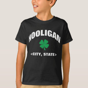 Los niños personalizaron la camiseta irlandesa de