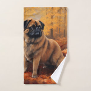Los pekingeses en otoño se inspiran en las hojas