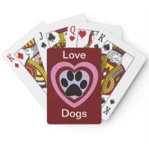 Los perros de amor jugando cartas