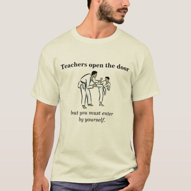 Los profesores abren la camisa de la puerta, (Anverso)
