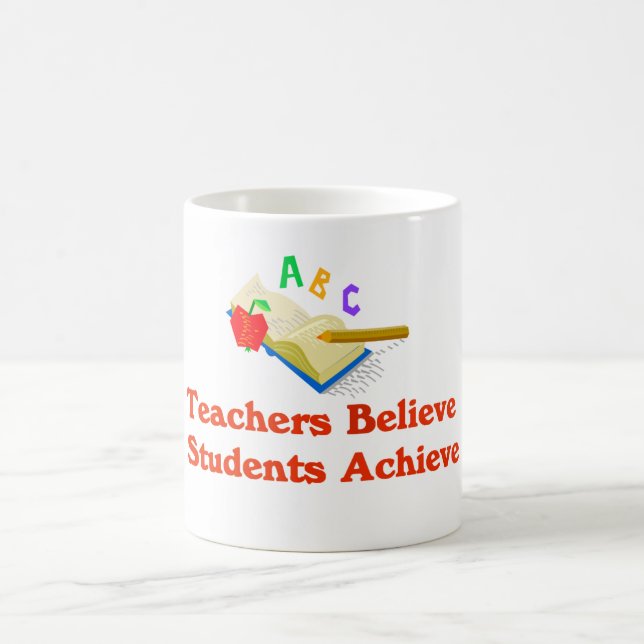 Los profesores creen la taza (Centro)