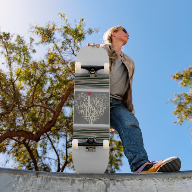 Love Skateboard (Exterior 1)