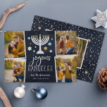 Luces estrelladas | Tarjeta de Collage de fotos Ha<br><div class="desc">La cédula de fotos festiva de Hanukkah presenta cuatro fotos en un diseño de collage, con "joyous Hanukkah" con letras blancas en un fondo azul marino acentuado con una menorah iluminada y estrellas blancas, azules y doradas. Personalice con sus nombres debajo y agregue una foto adicional a la parte posterior....</div>