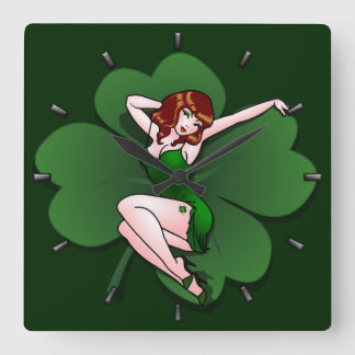 Lucky Clock Lucky Charm Pinup Chica reloj de pared