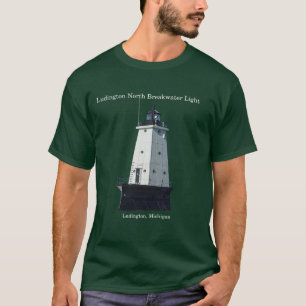 Ludington North Breakwater Light camisa oscura