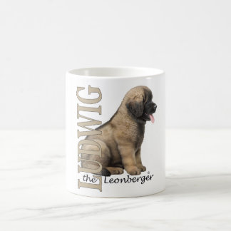 Luis las tazas del perrito de Leonberger