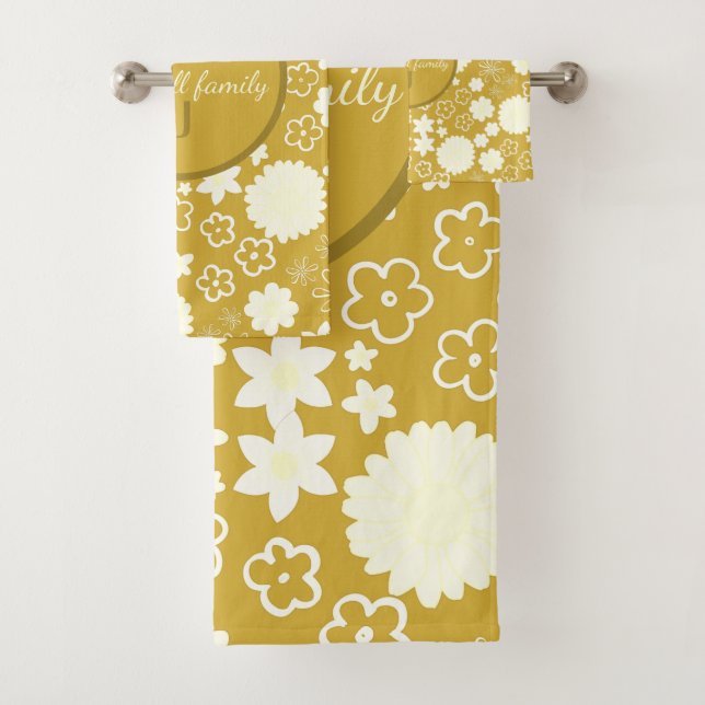 LUJURY GOLD CREAM FLOWER PERSONALIZADO MONOGRAM FL (In situ)