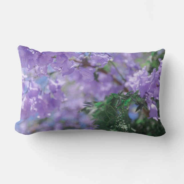 Lumbar Jacaranda Tree Flowers Cojín decorativo Cushion (Anverso)