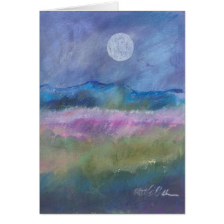 Luna sobre campo del desierto