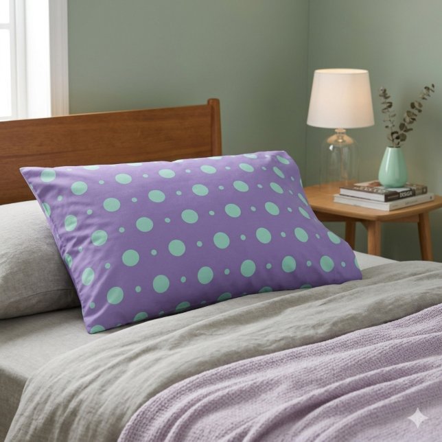 Lunares Turquesa en Fundas de Almohada Moradas (Subido por el creador)