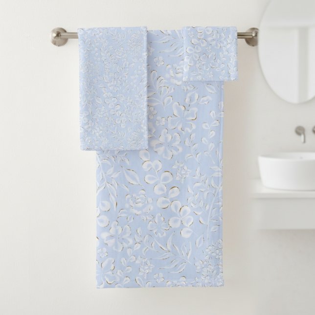  Luxury Light Blue Towel – Modern Elegance (Subido por el creador)