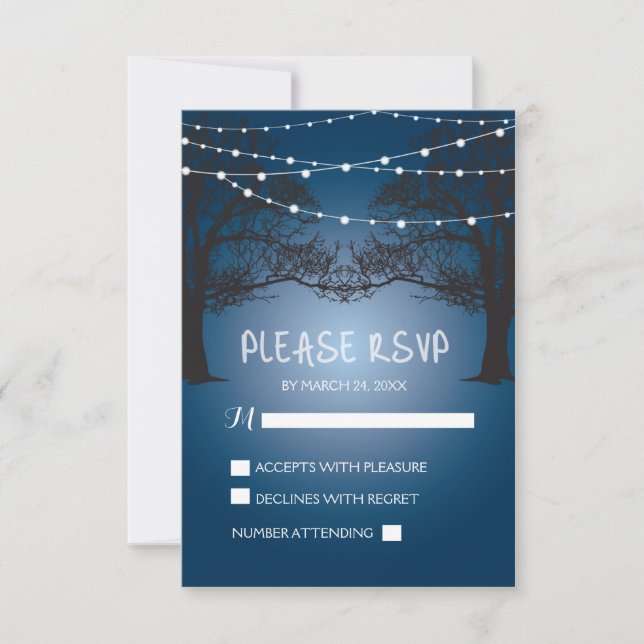Luz de cadena y árbol moderna tarjeta boda RSVP (Anverso)