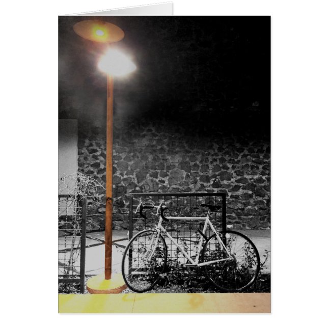 Luz de la tarde en la fotografía de la bicicleta (Frente)