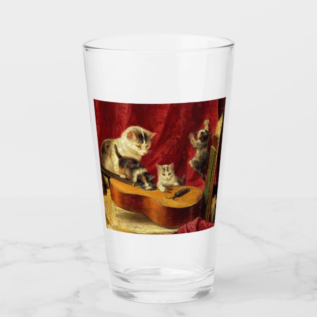 Madre gata y gatitos jugando con guitarra (Anverso)