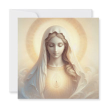 Madre María En Tonos Blancos Suaves