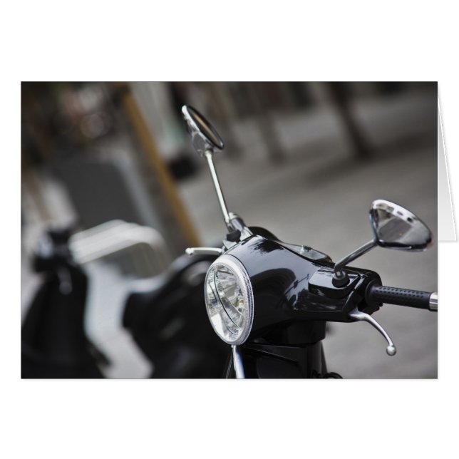 Madrid, scooter negro de Vespa (Anverso (Horizontal))