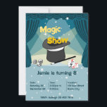 Magic Show Kids 8Birthday Party Invitation Card<br><div class="desc">La carta de invitación de la fiesta de cumpleaños 8 del Magician Show kids muestra una escena mago inundada de luz azul enmarcada por una cortina roja. 🖹 Insertar su texto 🎨 Editar color de relleno o fondo y color de elemento 📧 consultar sobre un diseño personalizado beatecisse@kbmd3signs.com 🌐 Visita...</div>