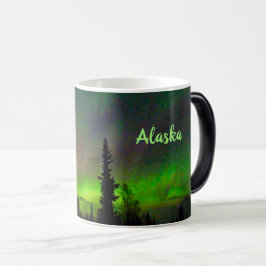 Mágica Aurora boreal hermosa en la taza morphing de