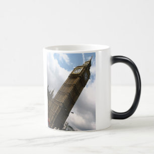 Mágica Big Ben inclinó la taza cambiante