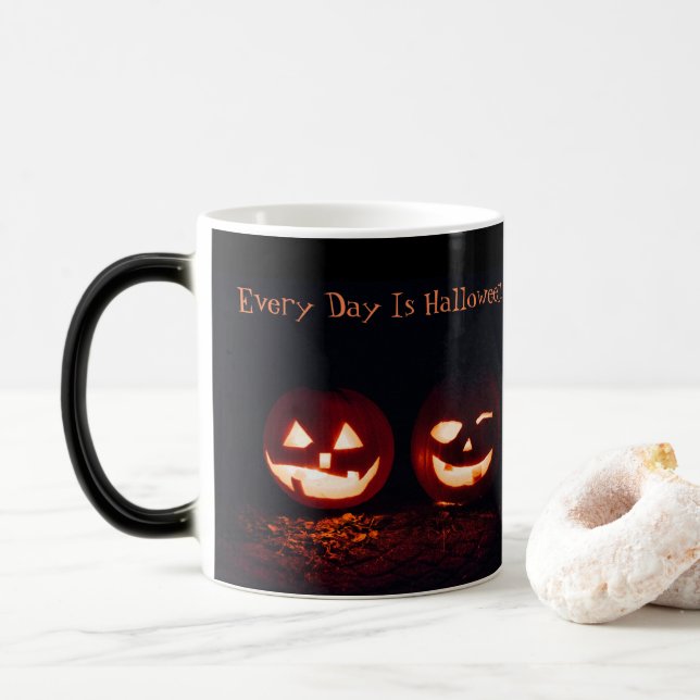 Mágica Cada día es taza de Halloween (Con donut)