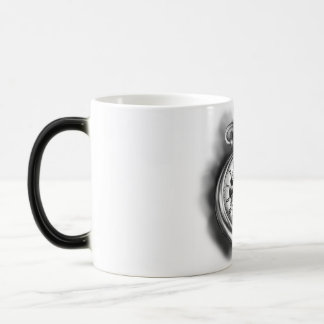 Mágica Reloj de bolsillo en una taza