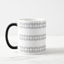 Taza con dibujo geométrico