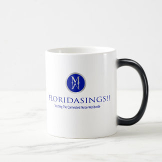 Mágica taza del té del café de los floridasings