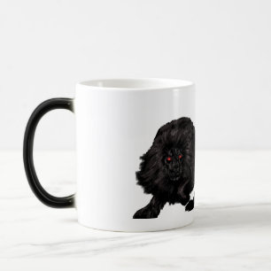 Mágica Taza León Negro Merodeando