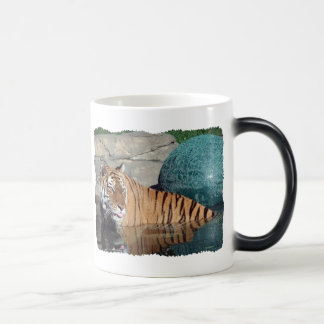 Mágica Taza Morphing Color-Cambiante negra del tigre de