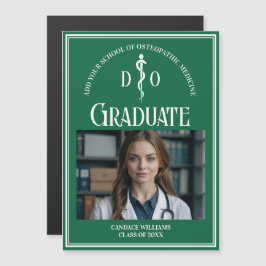 Magnet de graduación de la Escuela de Medicina Ost