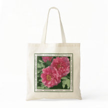 Magnífico peón rosa profundo en la bolsa de tela.