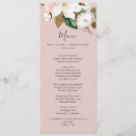 Magnolia elegante | Menú de cena Boda rosa Rubor<br><div class="desc">Esta elegante carta de menú de la cena de boda rosa magnolia es perfecta para un boda moderno y elegante. El diseño floral suave incluye peonías de color agua rosa rubor, magníficas flores de magnolia blanca y algodón con hojas doradas y verdes en un arreglo lujoso sobre un fondo rosa...</div>