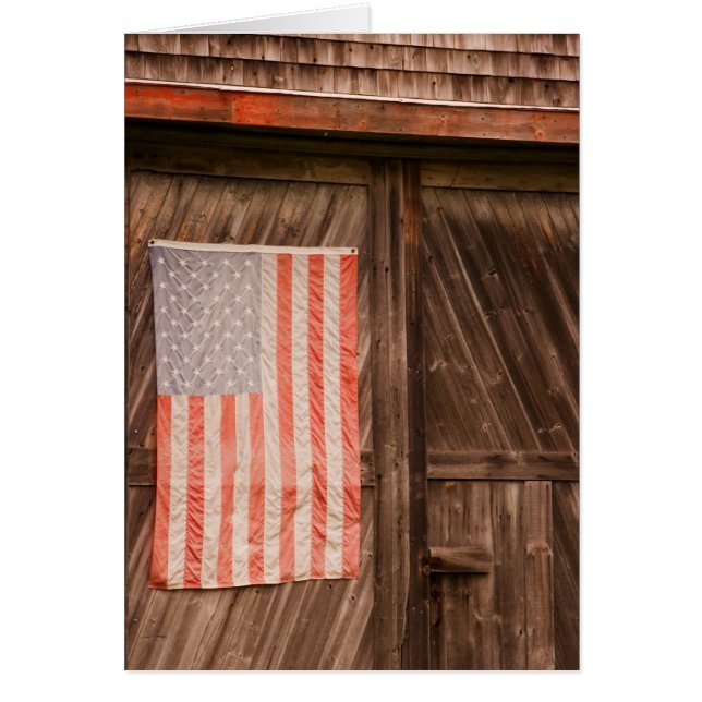 Maine, la bandera norteamericana a la puerta de un (Frente)