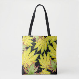 Maíz japonesa en una bolsa de tocador