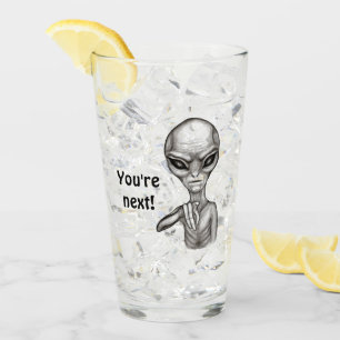 ¡Mala Alien, eres la siguiente!