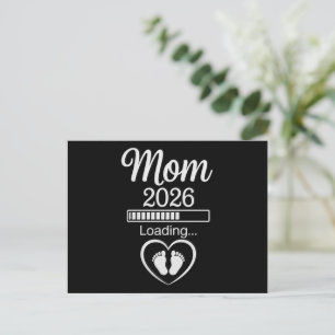 Mamá 2026 Cargando Anuncio de Embarazo del Papá Be
