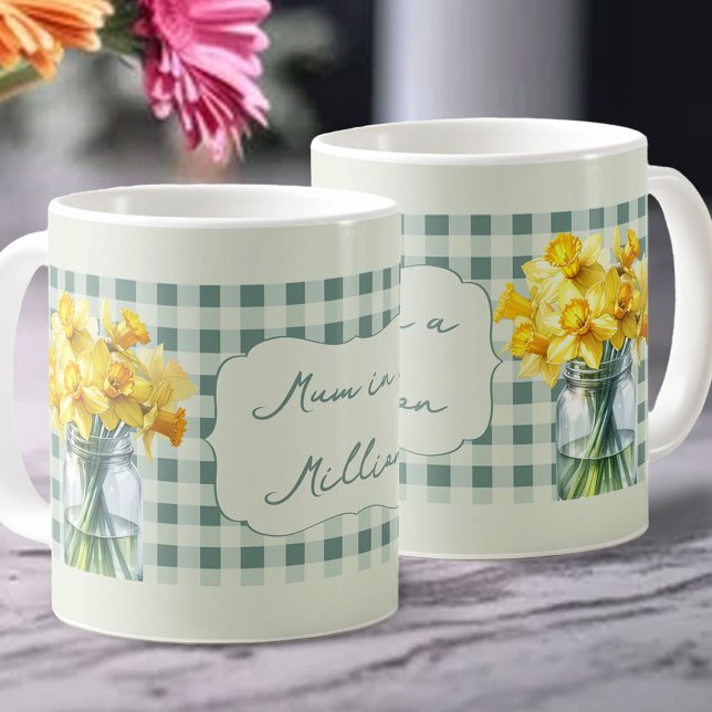 Mamá en un millón de folletos verdes en una jarra (Mug for mum in a million with daffodils and editable poem - perfect for Mother's Day)