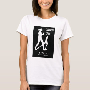 Mamá en una camiseta huida