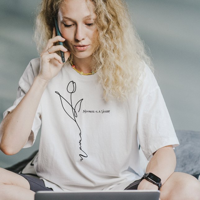 Mamá | Guión mínimo de Moda y camiseta con flores (Subido por el creador)